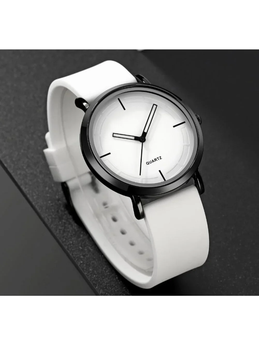 Stylish Waterproof Analog Quartz Wrist Watch with Silicone Strap for Men & Women